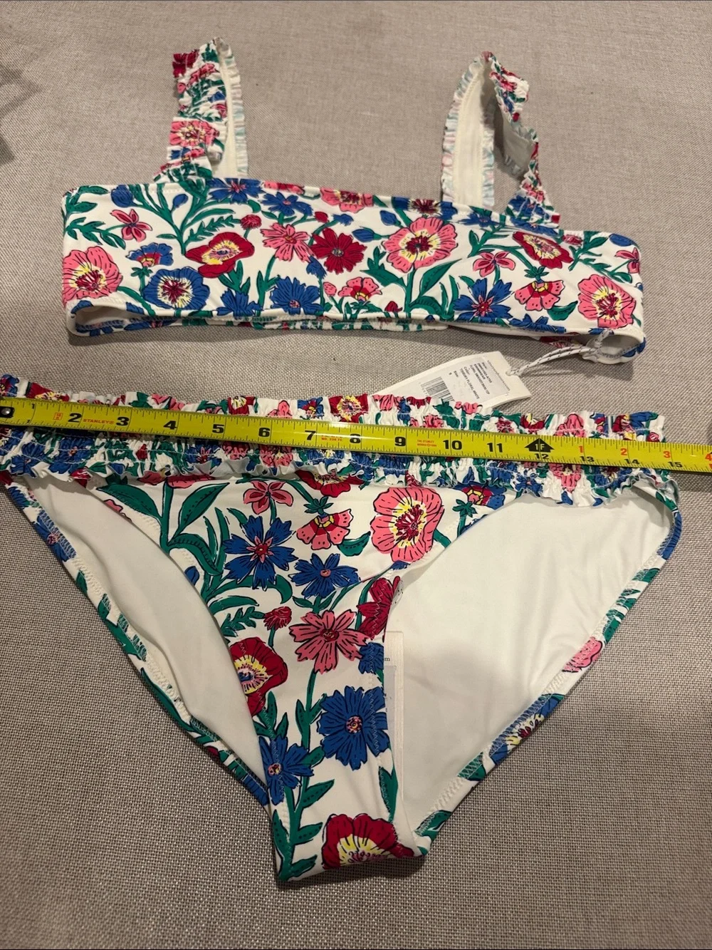 Vineyard Vines Floral Bikini in White with Pink, Blue & Green in Size S